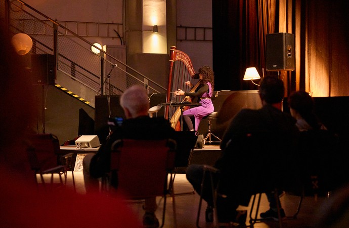 Gebläsenhalle mt Harfenkonzert