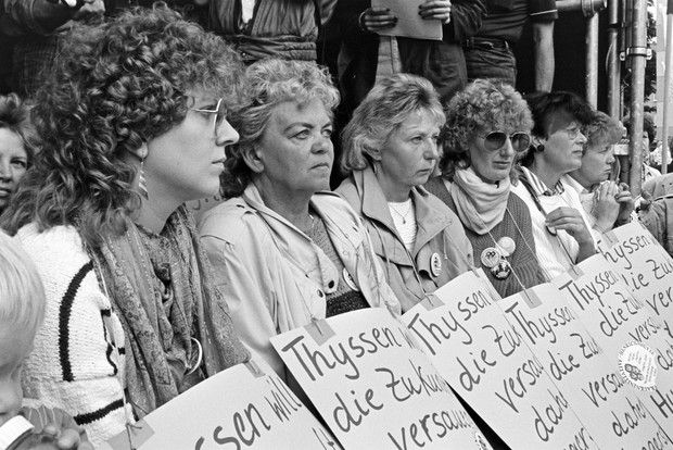 Demonstrierende Frauen des 1987 veranstalteten Hungerstreiks